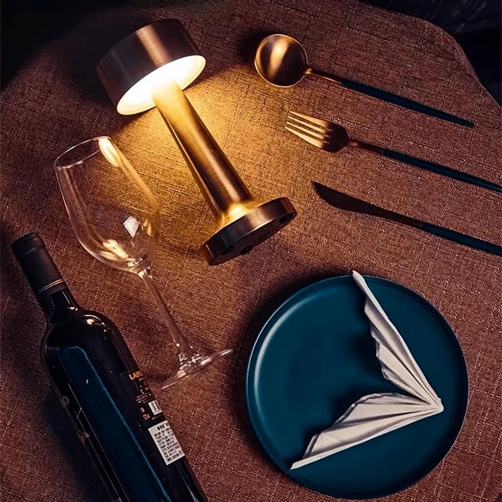 LED Bordslampa med metallmodern design Carvallo