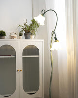 Golvlampa med blommig glaslampa design Carvallo