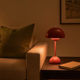 Bordslampa med modern touchkontroll-design Carvallo