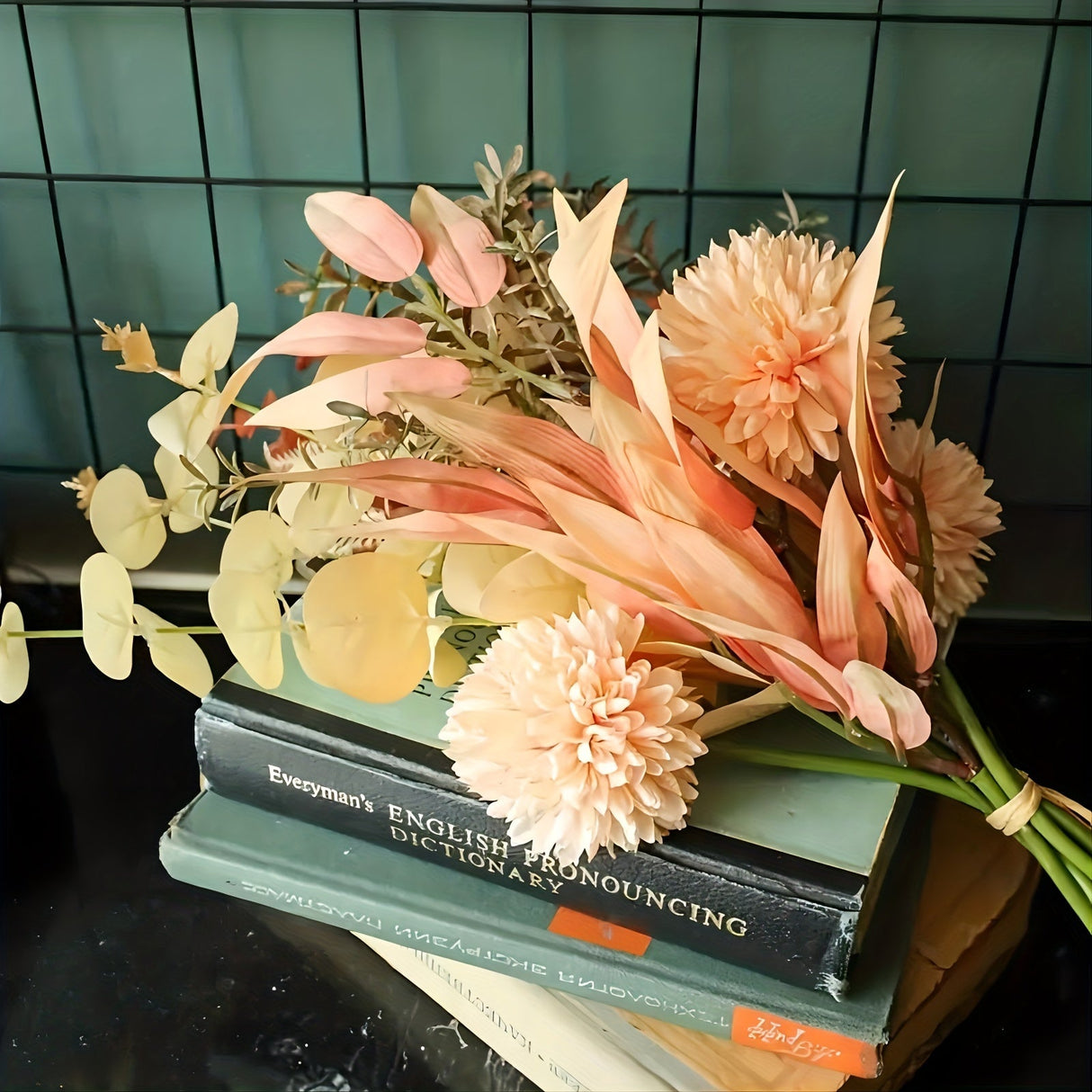 Konstgjord Blomsterbukett – Lämplig för Bröllop och Säsongsdekoration Carvallo