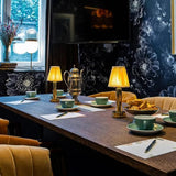 Elegant sladdlös LED Silk Touch bordslampa – modern elegans MILA Sverige