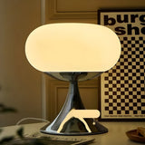 SereneCrystal Lampa - Elegant Retro Bordslampa Carvallo