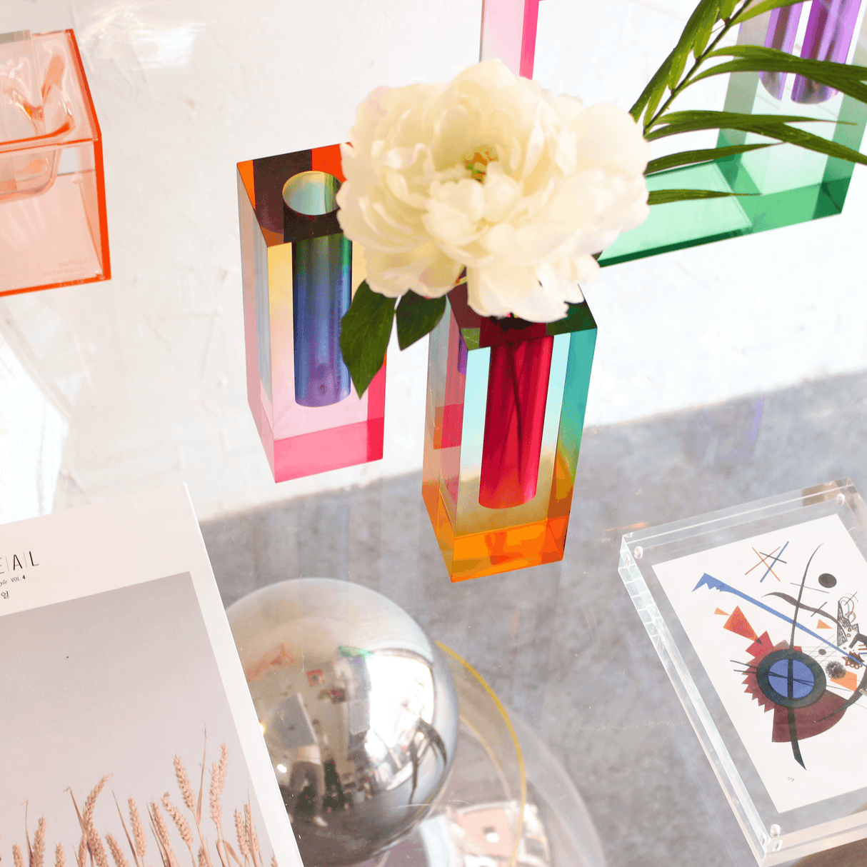 Kaleidoscope Vaser - Färgglada Blomster Vaser för en Fräsch Utseende Carvallo