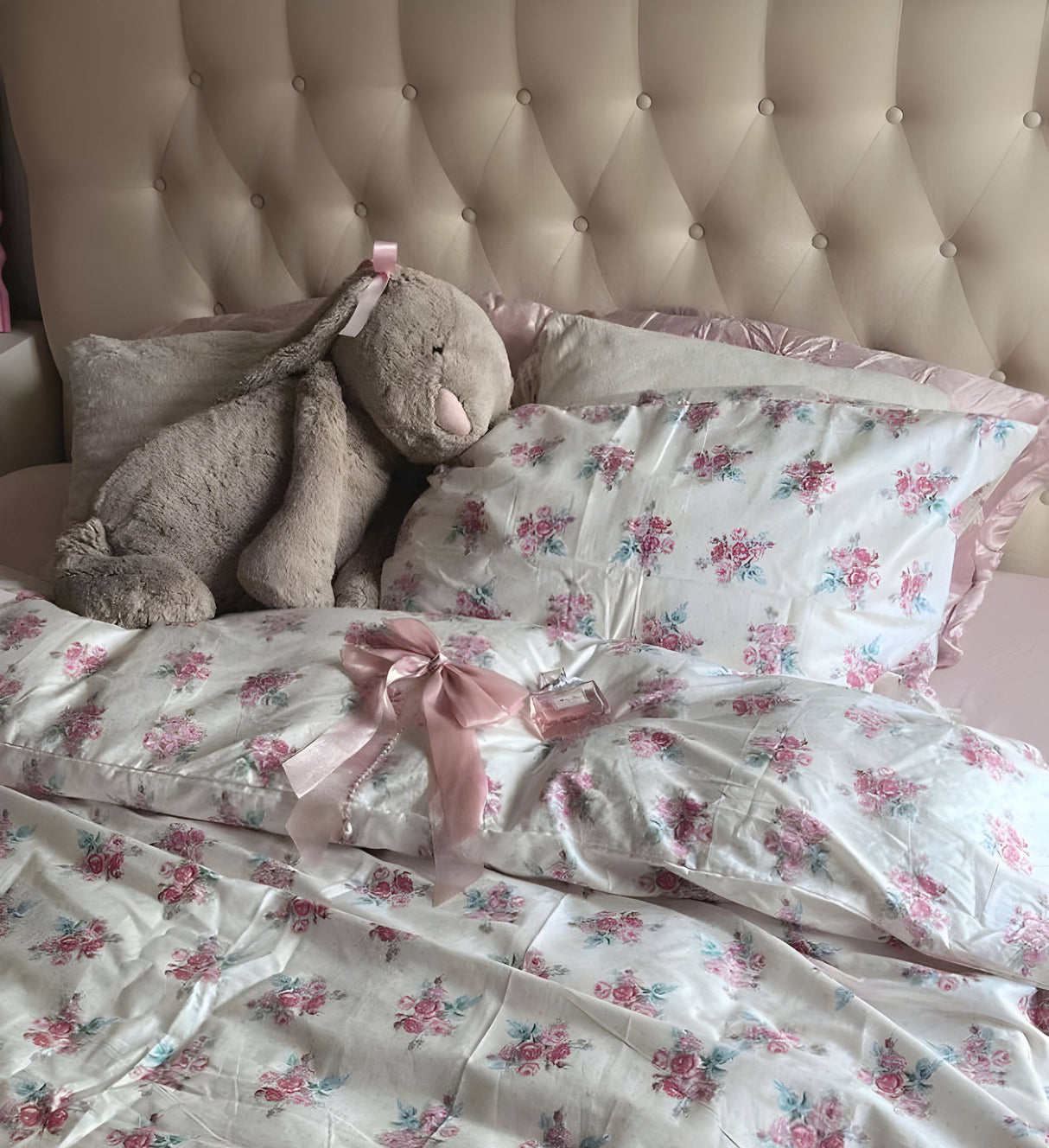 LushPetal Set – Elegant Blommig Sängset Carvallo