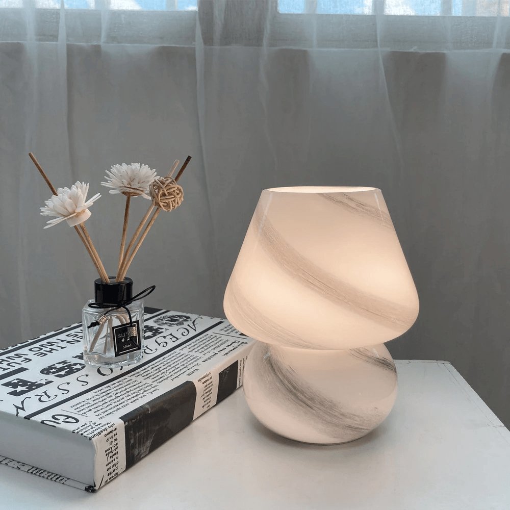 Carvallo – Glasbordslampa med Förtrollande Design Carvallo