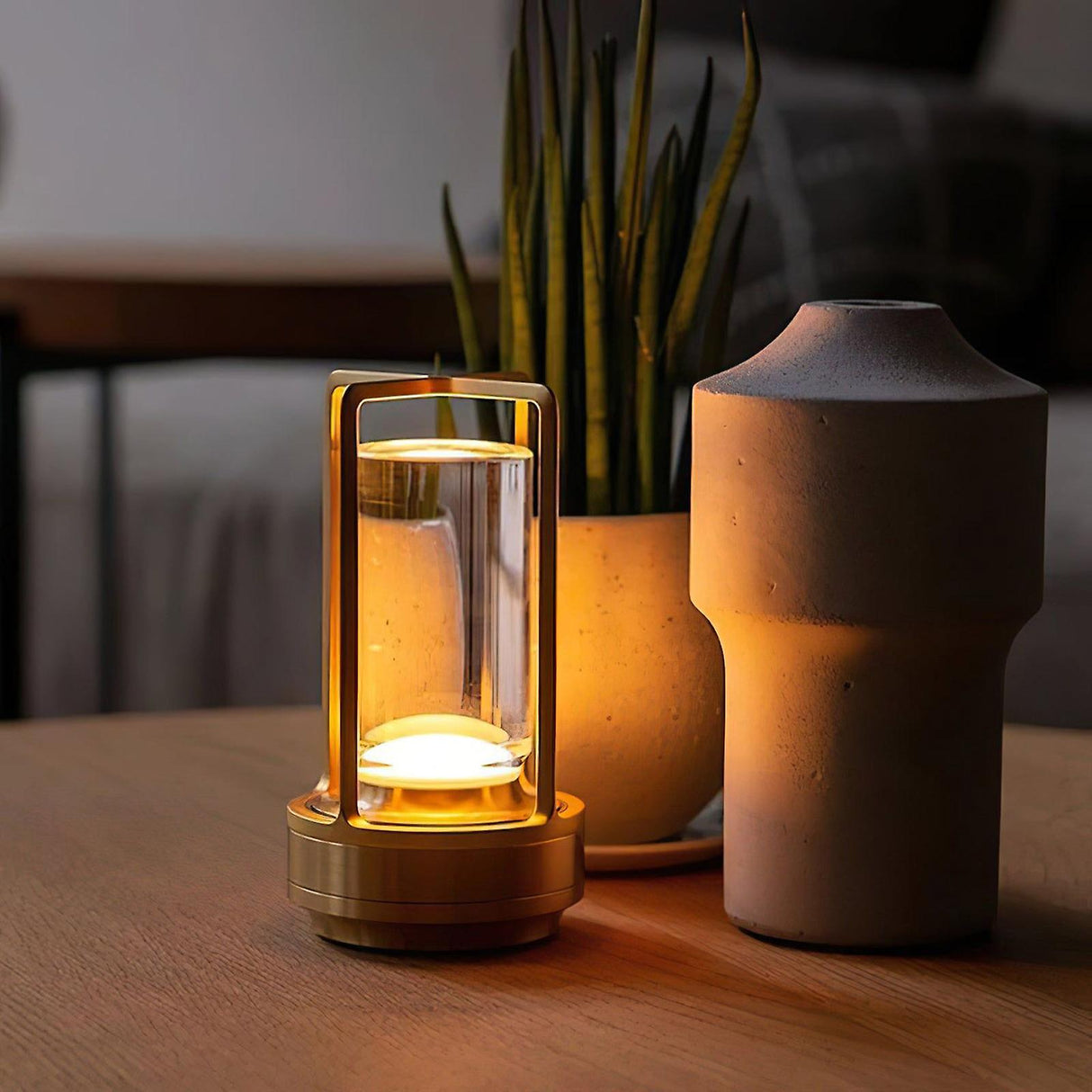 Carvallo – Bordslampa med minimalistisk design och touchkontroll Carvallo