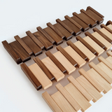 Luxora Handgjord Trä Klädhängare med Stiliga Krokar Carvallo