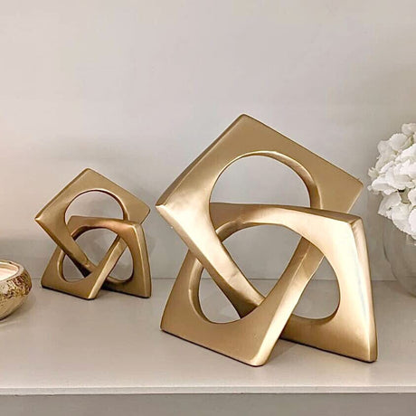 Luxe Gold Interwoven Knot Sculpture – Elegant modern accent MILA Sverige
