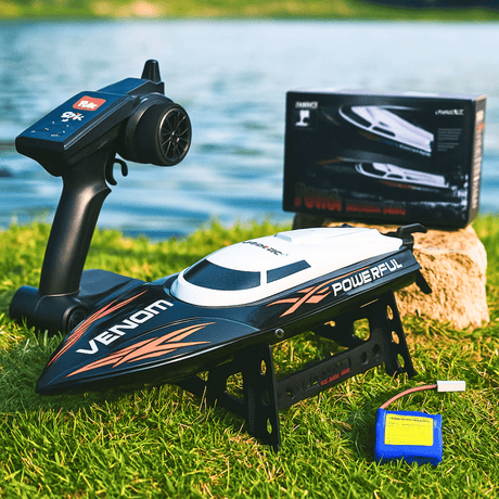 Fjärrkontrollsbåt för snabb dammkapplöpning Carvallo