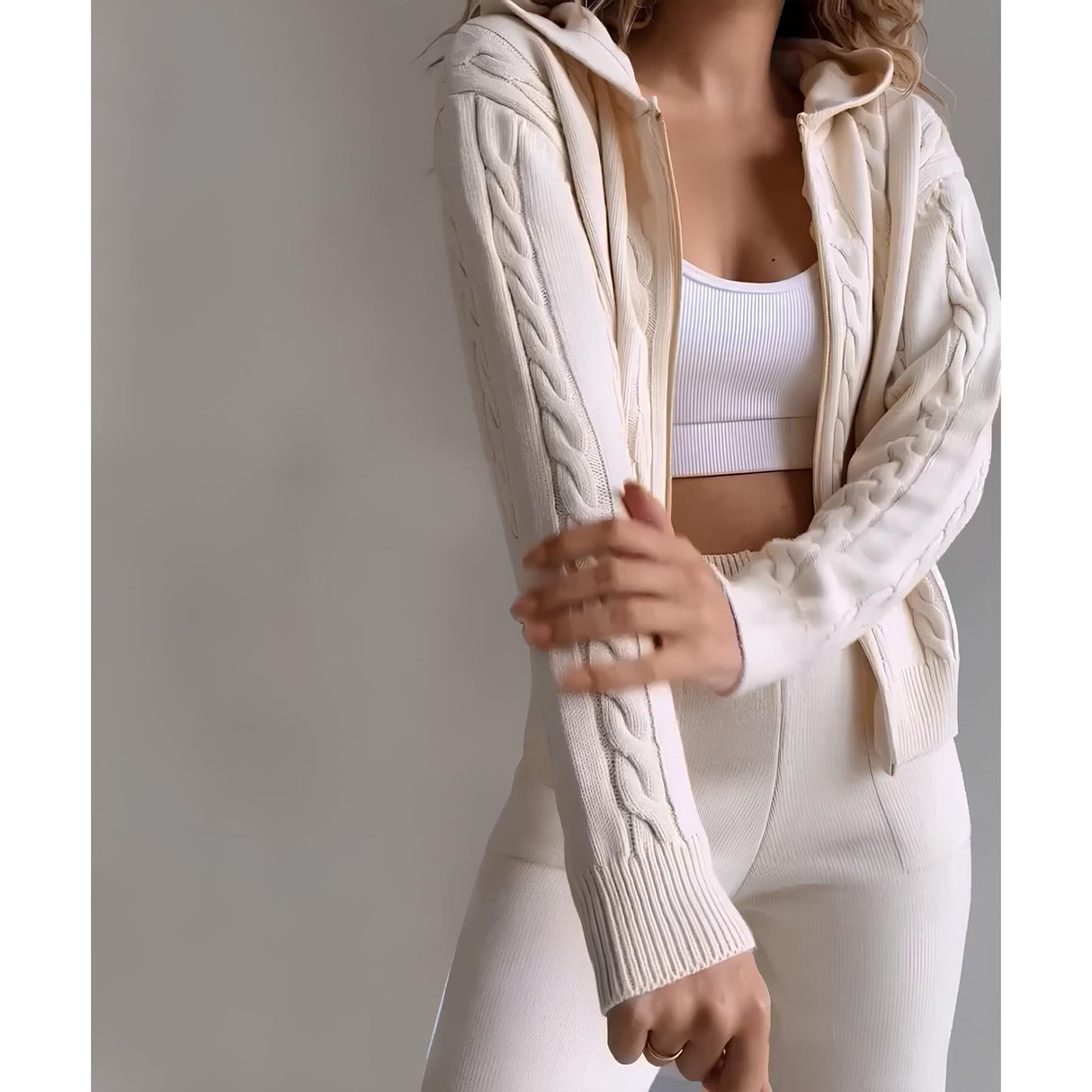 Millie Set - Stickad tvådelad hemmakostym för kvinnor (Mysig tröja + Byxor) Carvallo