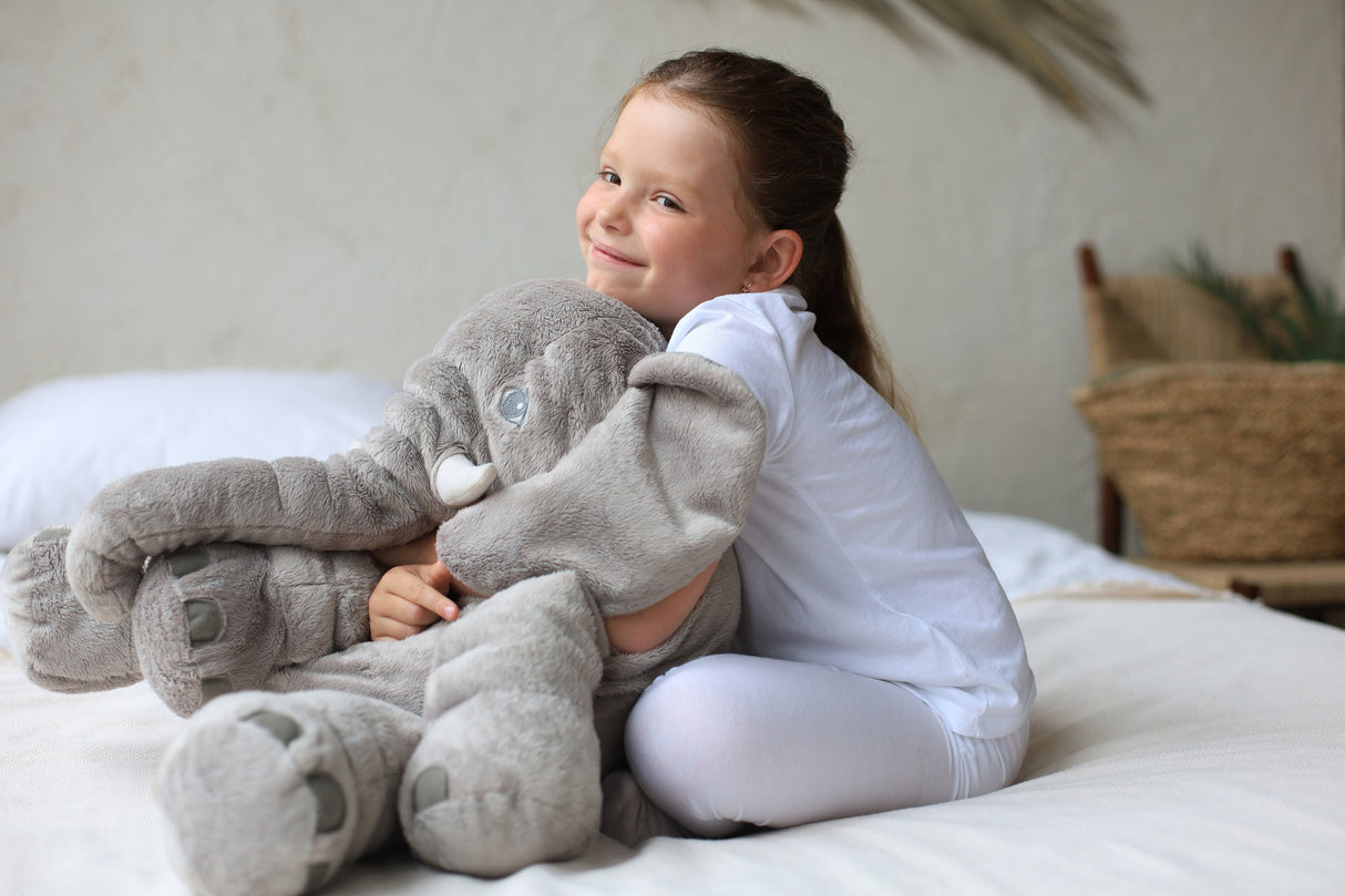 Royaleva Baby Elephant Kramkudde – Mjuk Plyschkompanjon, Ideal för Nyfödda & Barn Carvallo
