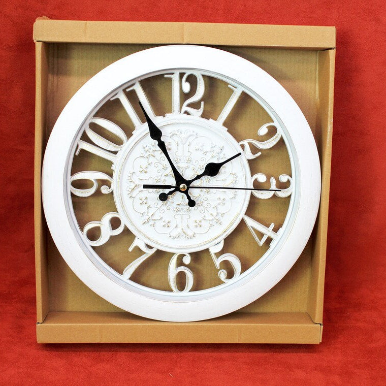 PureSync – klassisk batteridriven väggklocka med ljudlös verk Carvallo