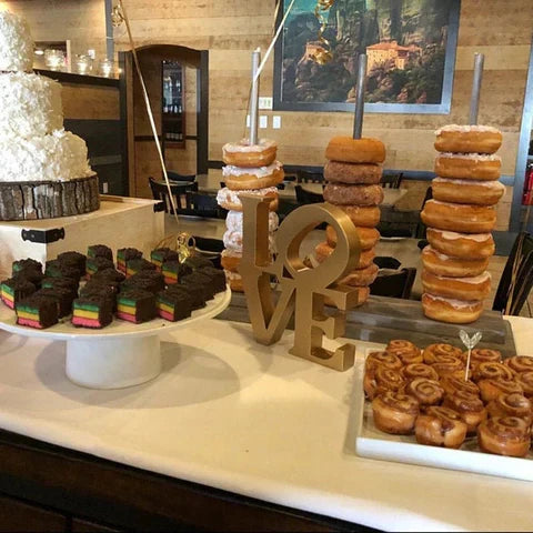 Royallure Trä Donut Ställ och Hållare för Att Visa Donuts, Muffins och Desserter Carvallo