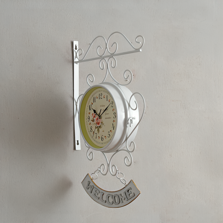 Elegant Dubbel Sided Garden Wall Clock Carvallo