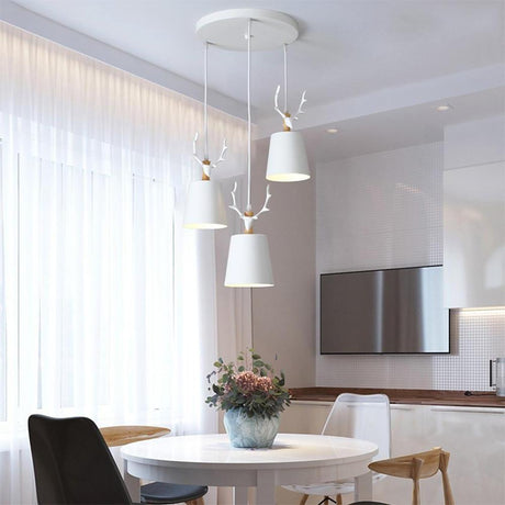 3-ljus Renhorn Design LED Klassisk Kandelaber Hängande Lampa Carvallo