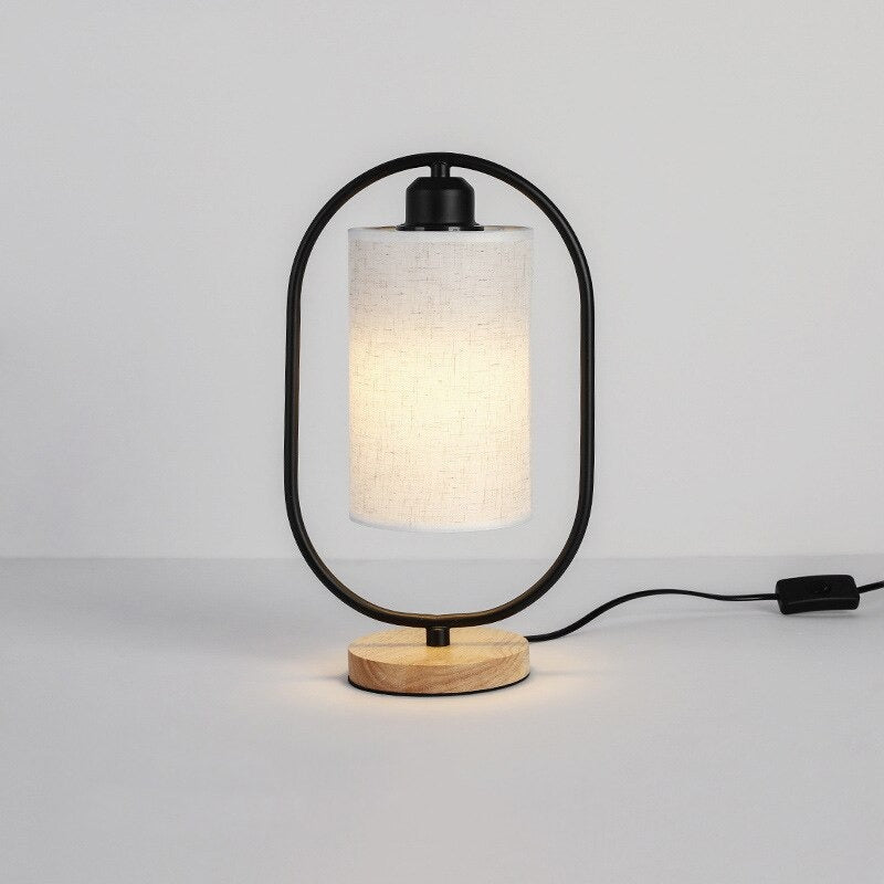 UrbanWood – Industristil Bordslampa i Trä med Metallaccent Hemnix