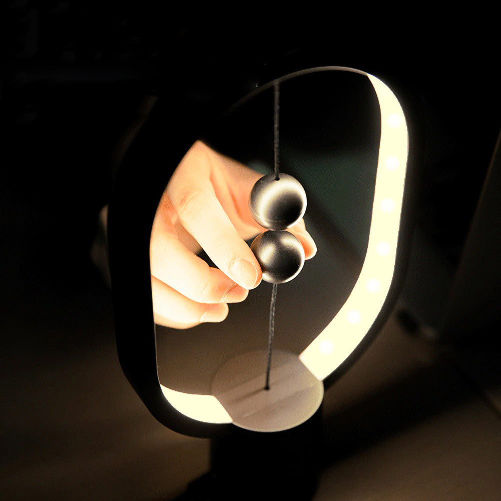 Magnetisk LED Bordslampa – Färgskifte & Fjärrkontroll | Bordslampa i Modern Design Hemnix