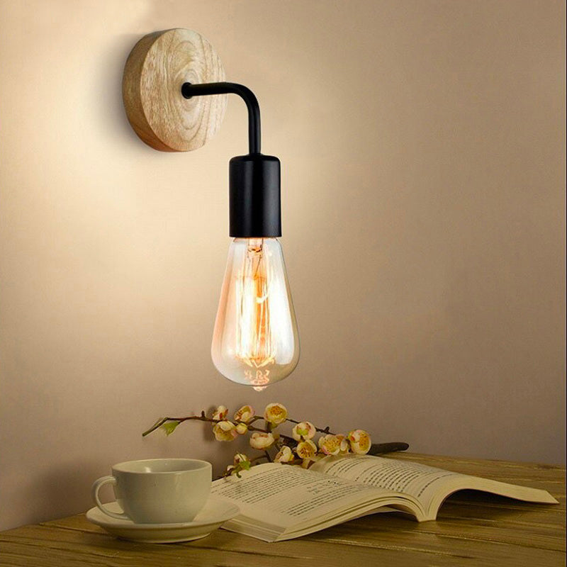 Svart/vit och trä väggsänglampa för moderna hem Carvallo