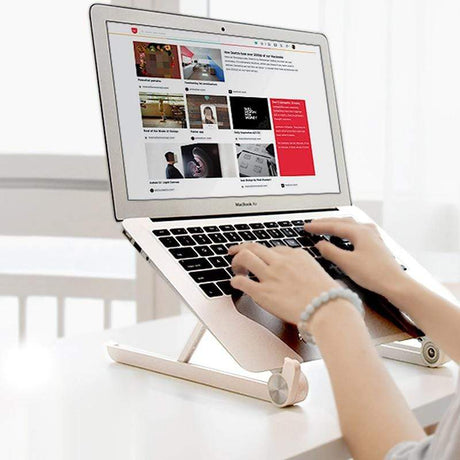 Carvallo Ergonomisk Laptopställ | Höj- och sänkbart & Bärbart | För 10–18" enheter | Kompakt & Ryggvänligt Carvallo