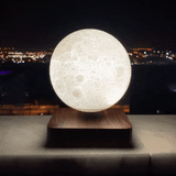 Carvallo – Fängslande Flytande Månlampa med Magnetisk Elegans för Moderna Interiörer Carvallo