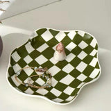 NinonCloud – Rutigt skål i form av ett moln med en lekfull form och iögonfallande stil Carvallo