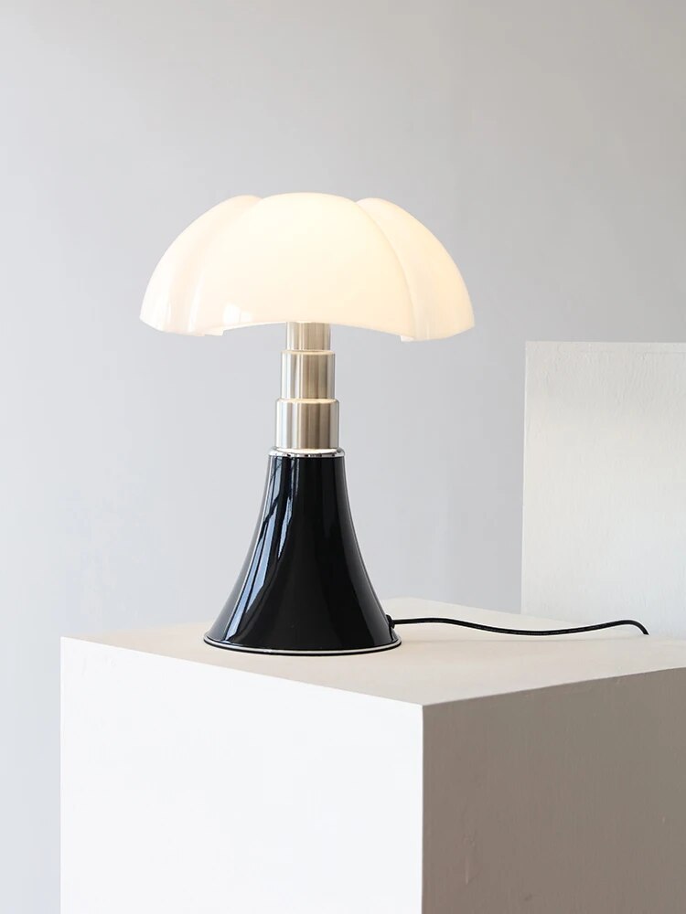 PetalLight - Vacker blomsterbordslampa MILA Sverige