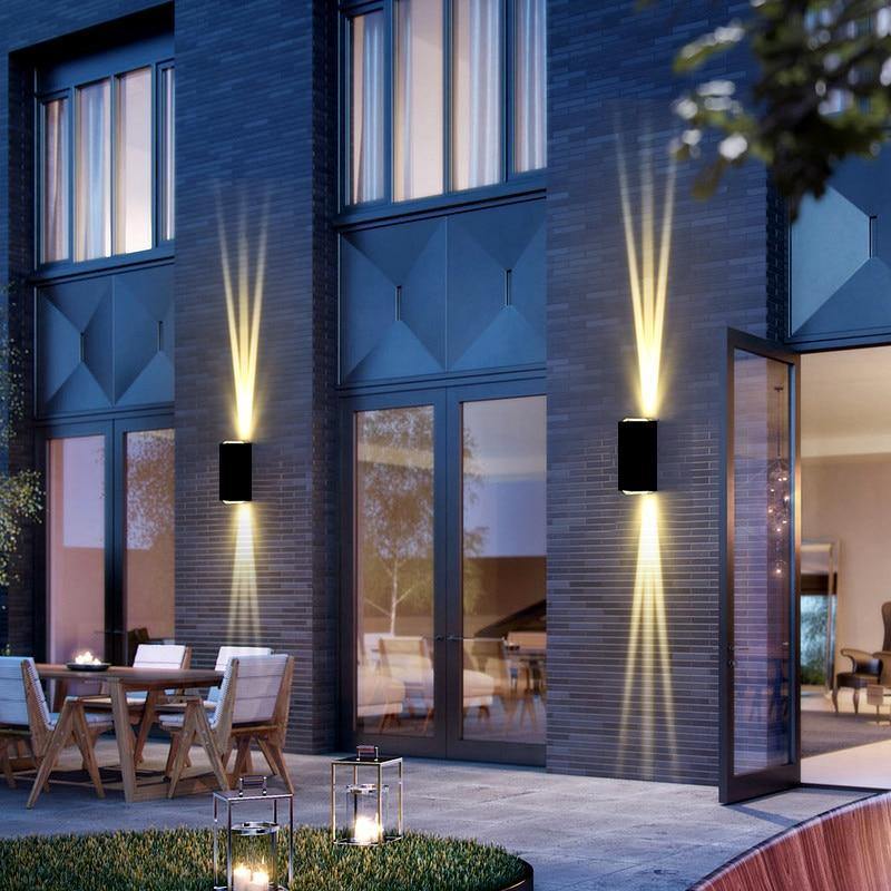 Carvallo – Modern Utomhus Vägglampa med Elegant LED Belysning Carvallo