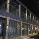 Carvallo – Modern Utomhus Vägglampa med Elegant LED Belysning Carvallo