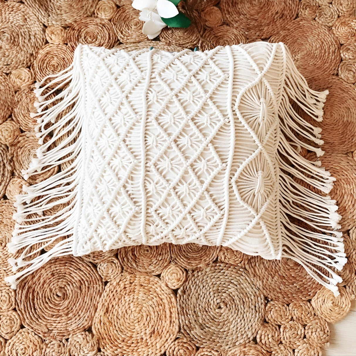 LushWeave Cover - Handgjord bohemisk kuddfodral Carvallo