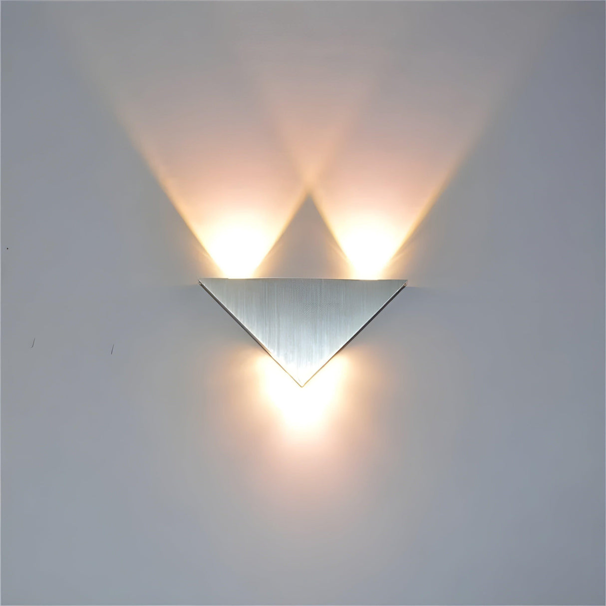 TriBright Light - Modern Triangulär Vägglampa LED Vägglampa Carvallo