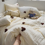 SweetNest Sängkläder Set - Avslappnad Broderad Hjärta Täcke Sängkläder Set (1 Filt + 1 Duvet Täcka + 2 Kuddöverdrag) Carvallo