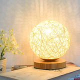 TwineGlow Lampa - Modern USB-uppladdningsbar Rattan Bordslampa Carvallo