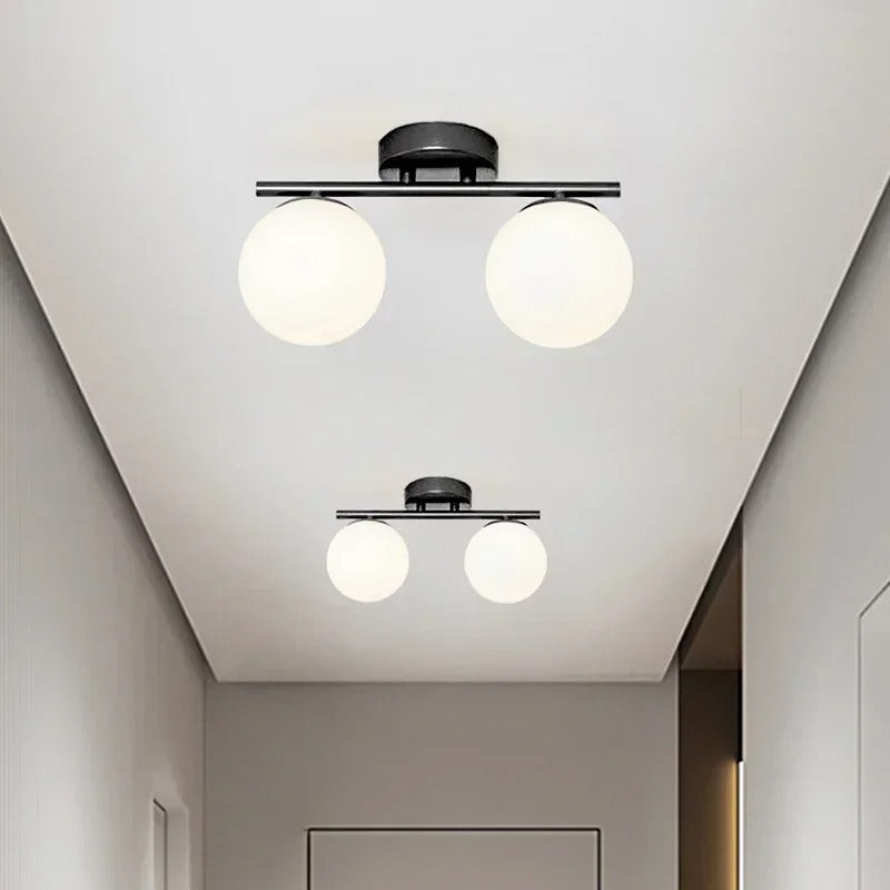 Nordic LED taklampa i glas - elegant vit boll för alla rum MILA Sverige
