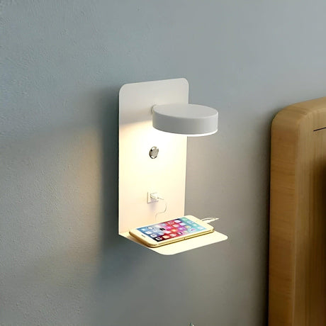 ChargeBright Light - Svart och vit LED-vägglampa med strömbrytare och USB-laddningsport Carvallo