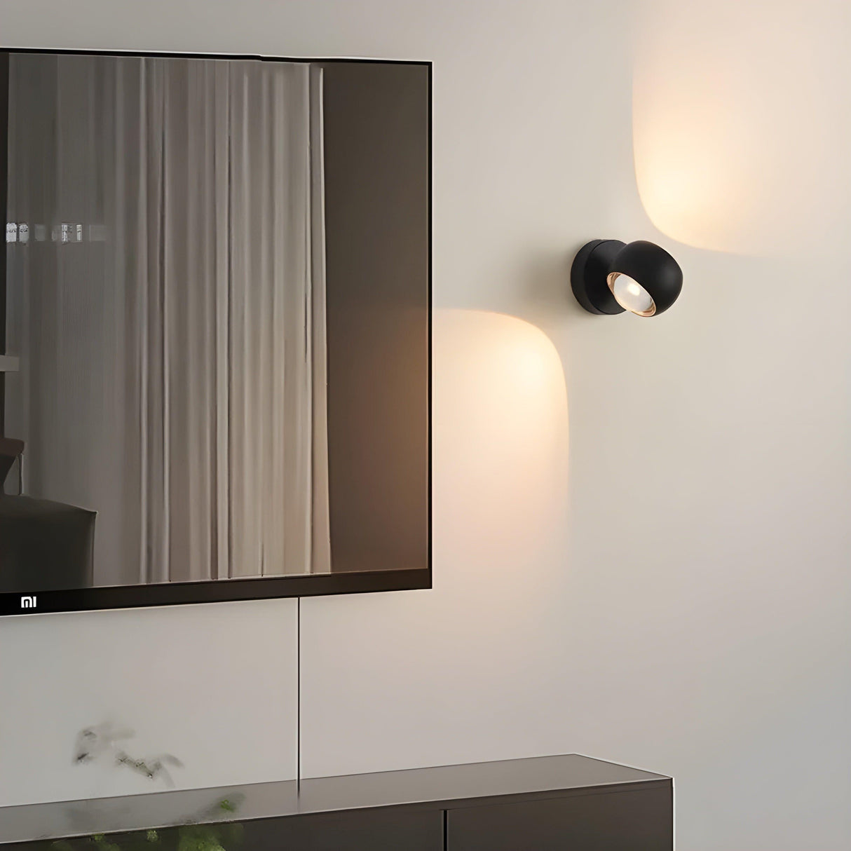 Svängbar inner vägglampa – Modern design för stiliga bostadsutrymmen Carvallo