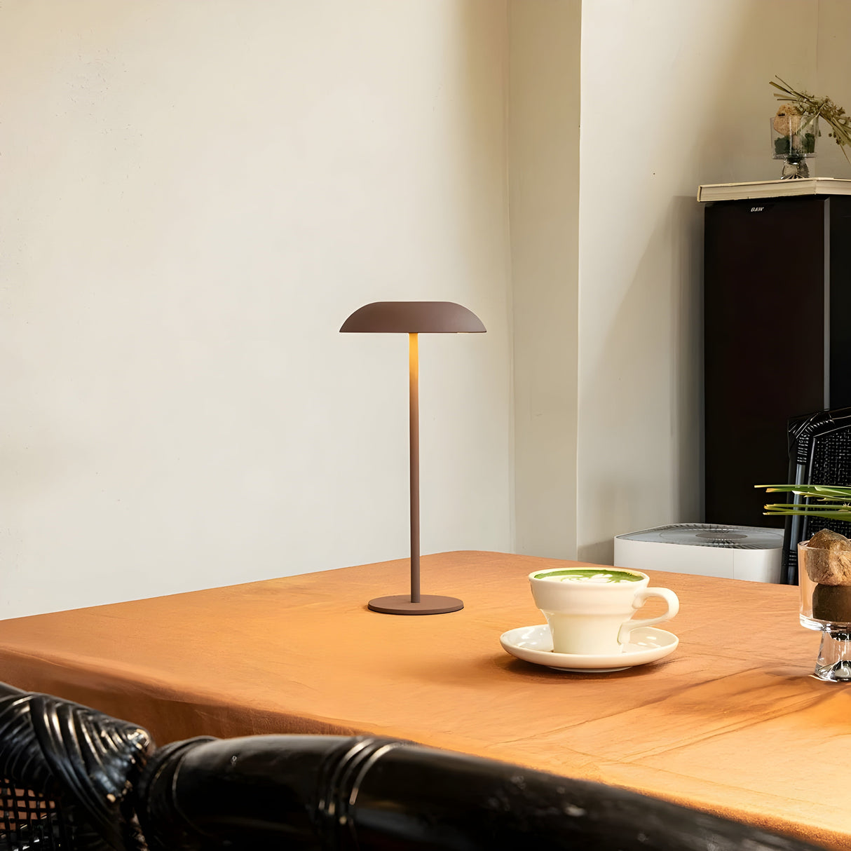 AmberHalo Lampa - Retro USB-laddad LED Touch Skrivbordslampa Carvallo