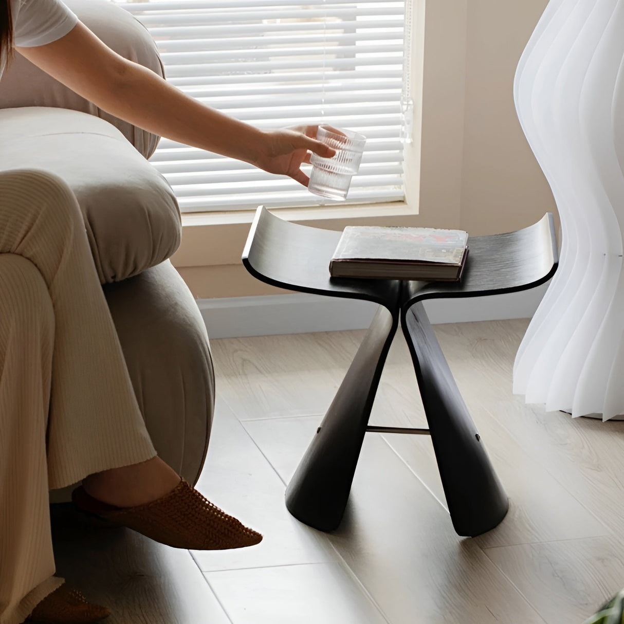 Handgjord träbänk – Rustik sitsmöbel i massivt trä Carvallo