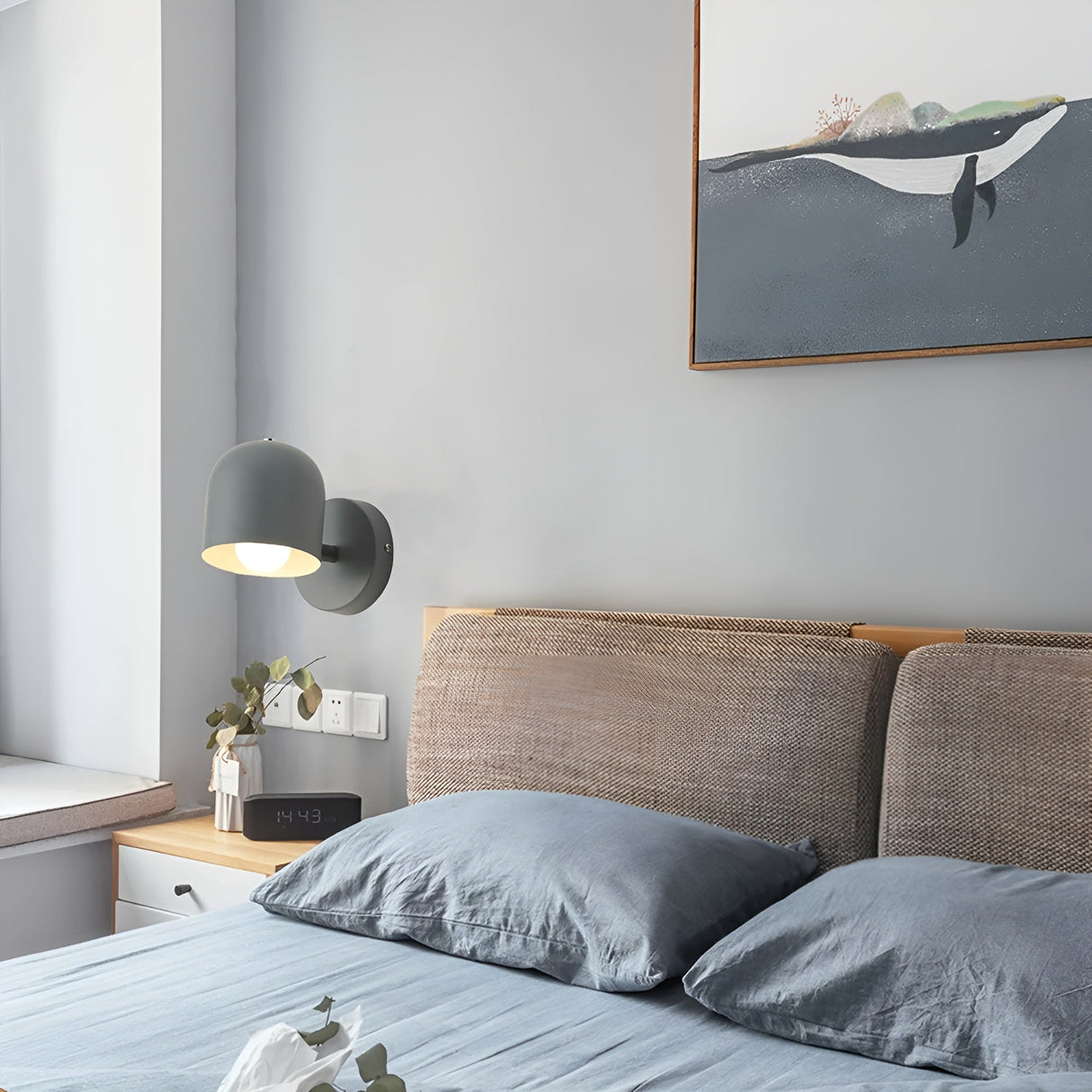 Enkel vägglampa i järn – Modern och enkel | Perfekt för sovrum och hall Carvallo