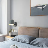 Enkel vägglampa i järn – Modern och enkel | Perfekt för sovrum och hall Carvallo