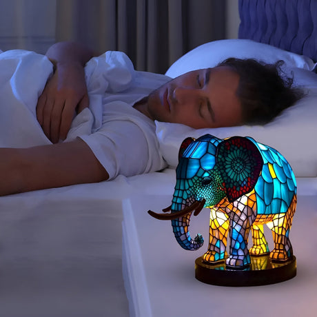 MythGlow – Bordsbelysning med djurmotiv, mjukt ljus och magisk design med drake eller elefant Carvallo