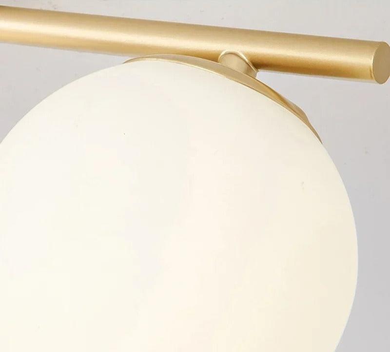 Nordic LED taklampa i glas - elegant vit boll för alla rum MILA Sverige