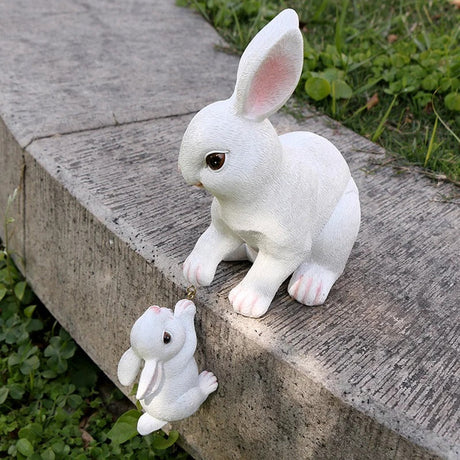 MeadowHops Staty - Skurrila Påskhare Familj Staty Carvallo