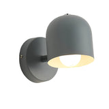 Enkel vägglampa i järn – Modern och enkel | Perfekt för sovrum och hall Carvallo