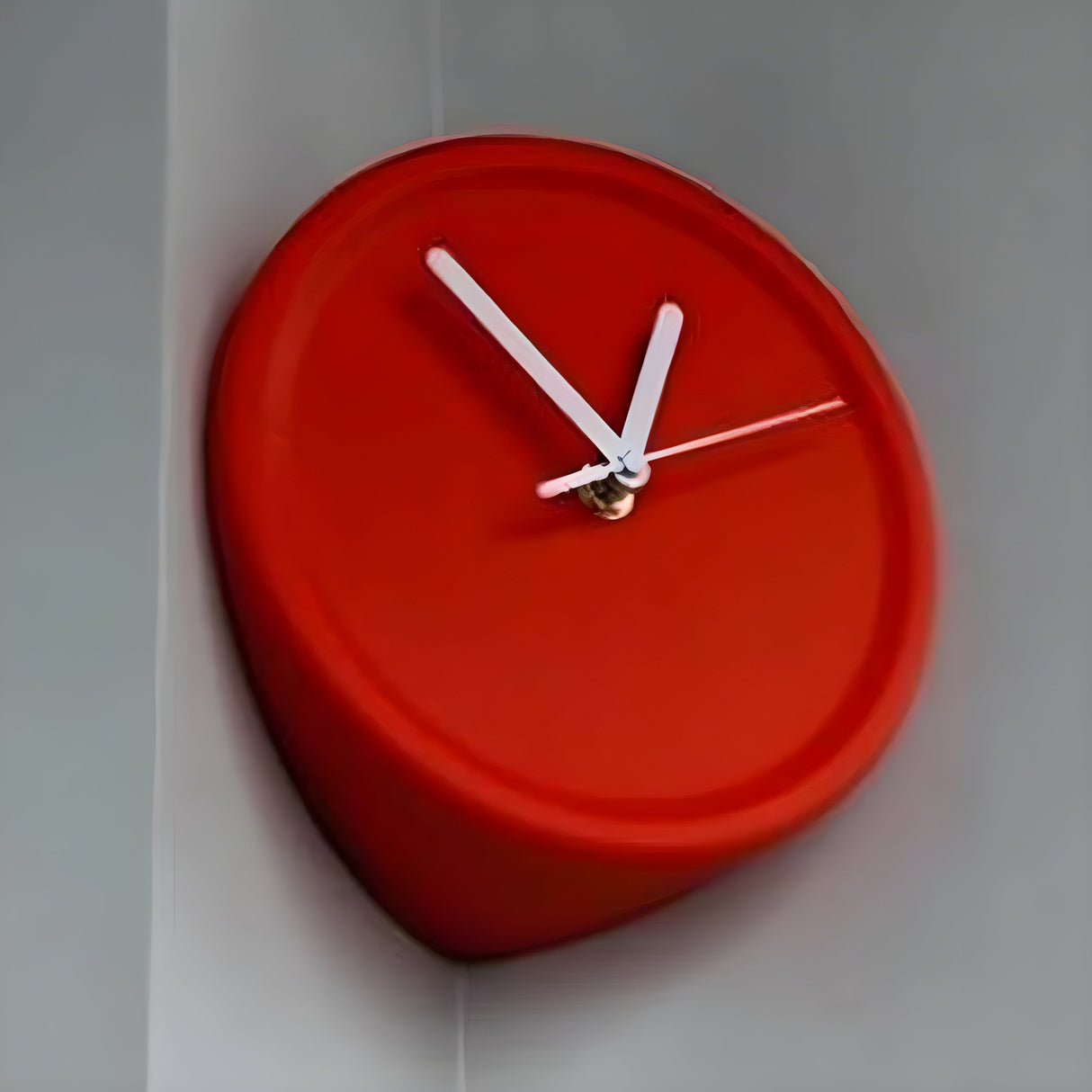 Hörnväggur – Dekorativ design med tyst kvartsvärk | Ideal för varje rumshörn Carvallo