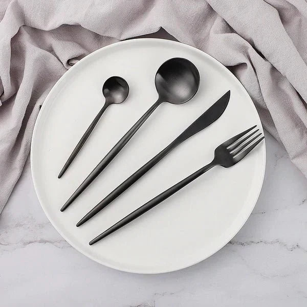 LuxeSet – Lyxig Minimalistisk 24-delars Rostfritt Stål Servis Carvallo