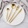 LuxeSet – Lyxig Minimalistisk 24-delars Rostfritt Stål Servis Carvallo
