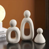 Modern minimalist set av familjestatyer i resin dekoration Carvallo