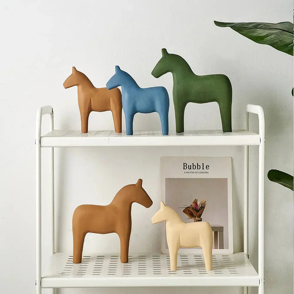 Modern Trä Häst Hem Dekor - Stilig Djur Accent Carvallo