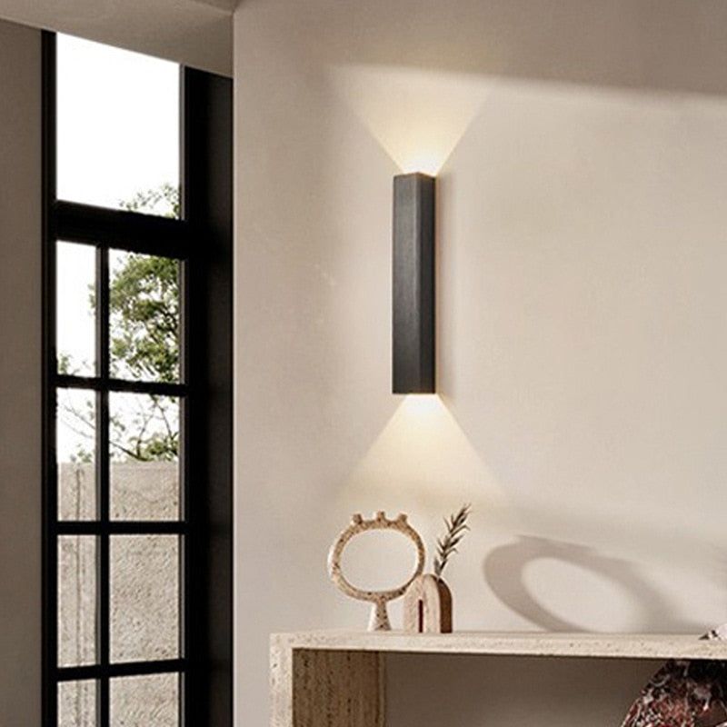 Carvallo Modern Utvändig Vägglampa | Elegant Design | LED med 3 Ljuskällor | Högkvalitativt Metallhus Carvallo