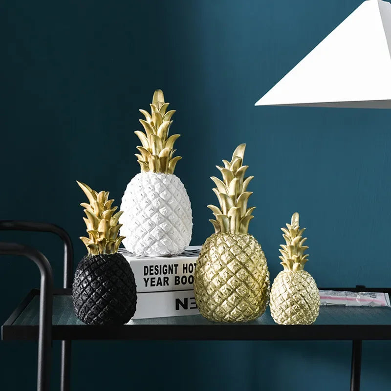 Guld Ananas Heminredning för Tropisk Elegans och Stil Carvallo